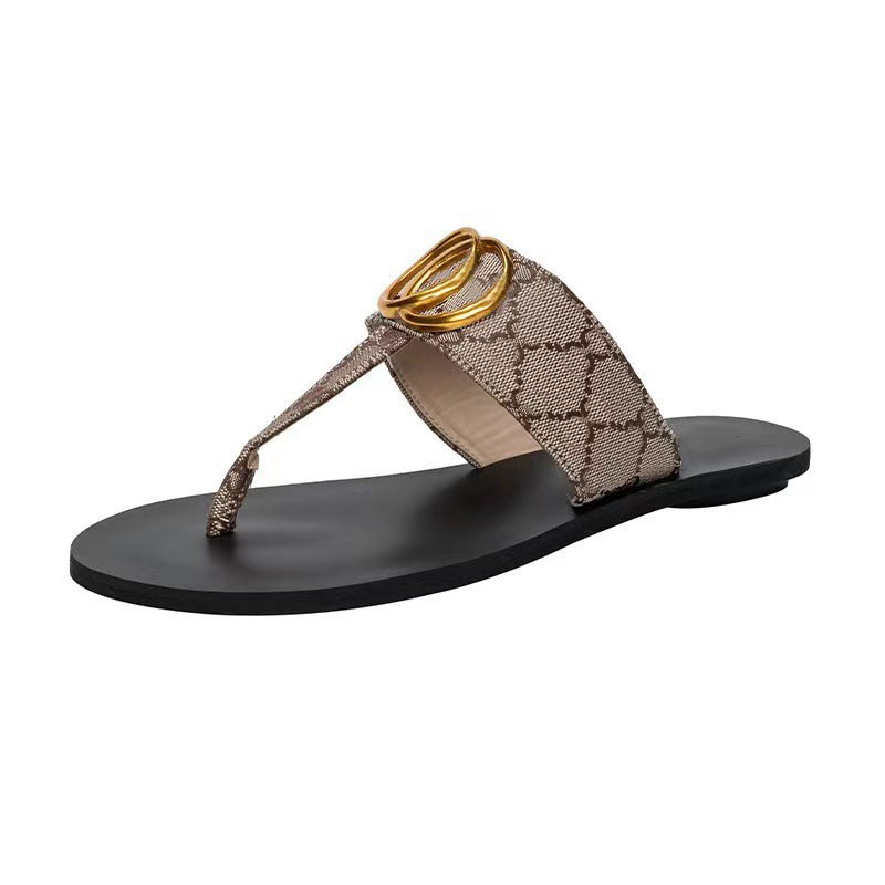 Casual footwear flat
