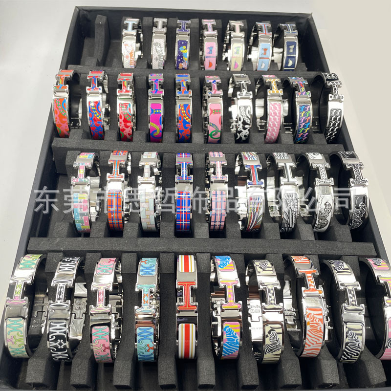 Factory Direct Sales, Original Design, Light Luxury Enamel Bracelet with Childlike Patterns, European and American Cross-Border Hot-Selling Titanium Steel Couple Bracelet