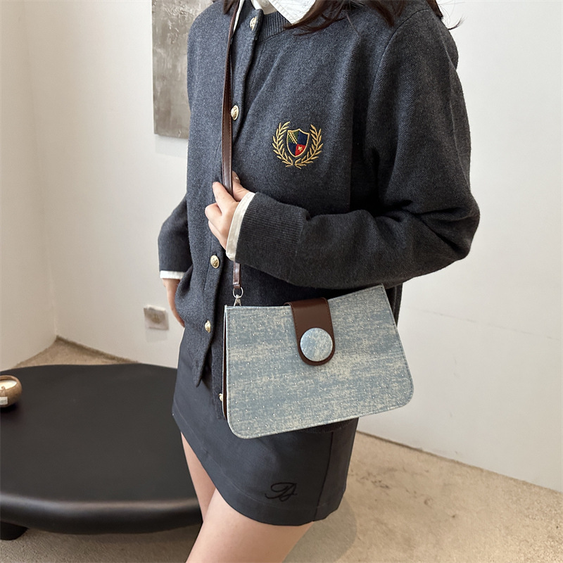 Nicho texturizado mini bolso para mujeres 2024 nuevo hombro mochila alta sensación versátil bolso de cadena