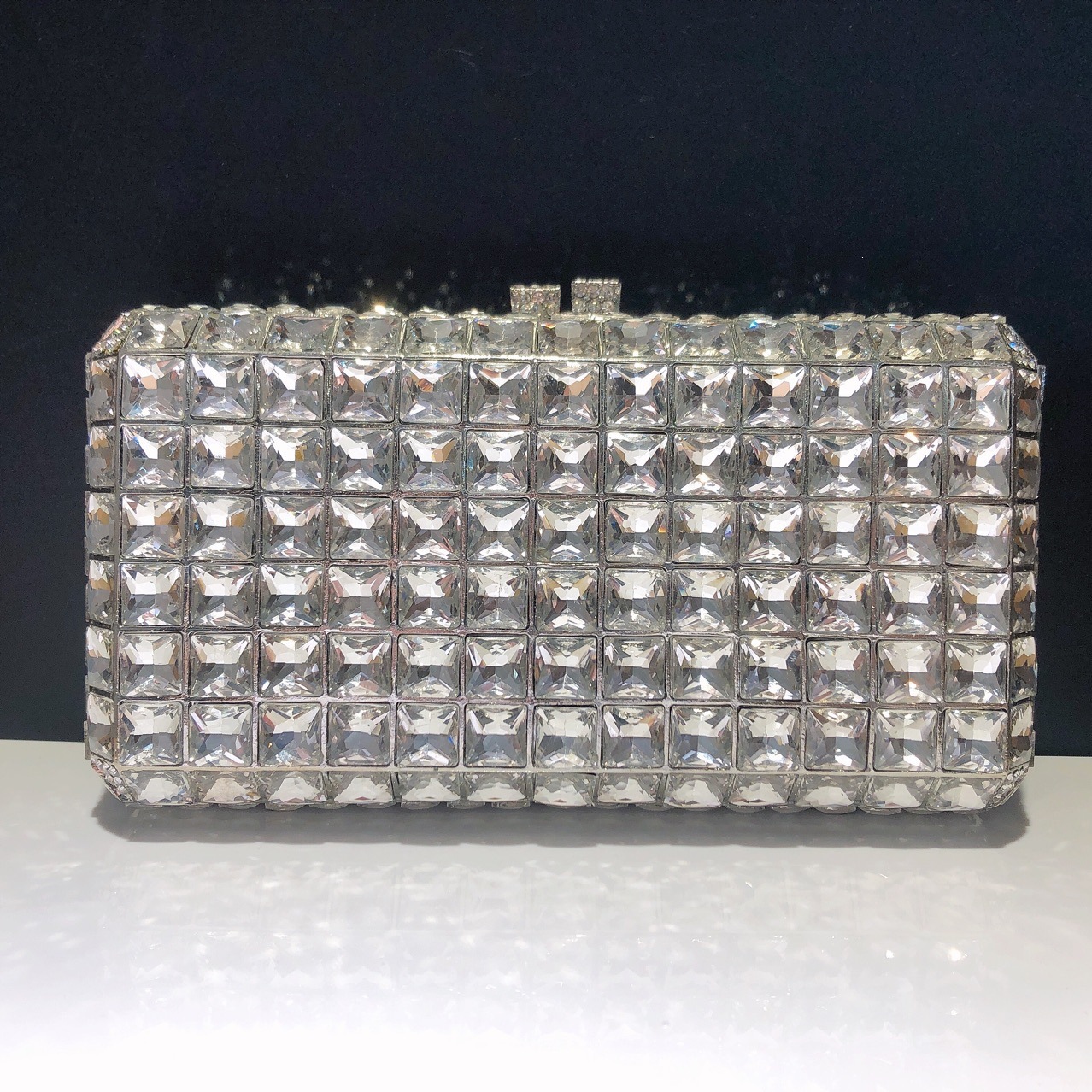 Fuente transfronteriza de cristal sólido con diamantes bolsas de banquete de maquillaje cuadrada horizontal bolsas de banquete de mano embrague duro