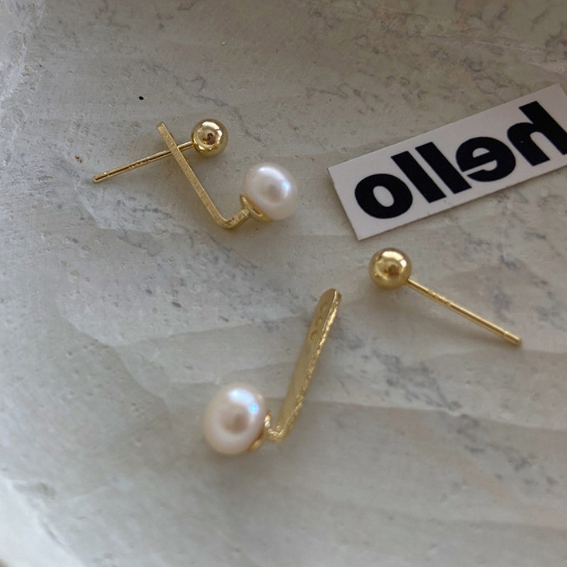 @Oferta Especial@ Pendientes Pequeños de Metal Retro Coreanos, Versátiles y Elegantes, Diseño de Nicho, Pendientes y Accesorios para las Orejas de Alta Gama image 3