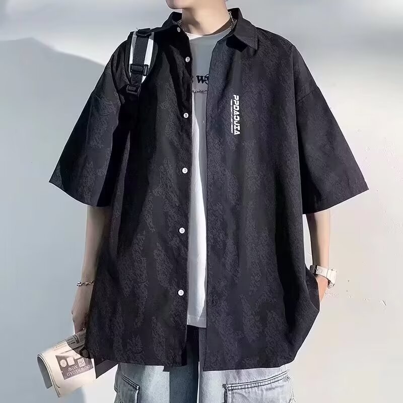 검은색