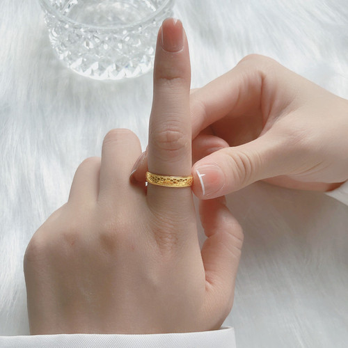  new fashion classic small sequin honeycomb ring niche same style sparkling fish scale titanium steel ring