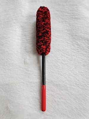 Car cleaning tools: wheel hub brush gap descaling