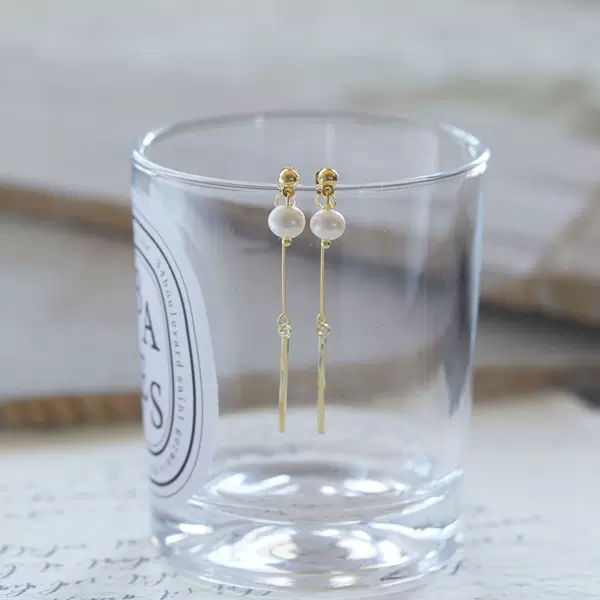 Versatile and Face-Slimming ~ Freshwater Pearl Ear Clip Pendant Tassel High-End Simple Elegant Painless Ear Clip Without Ear Holes