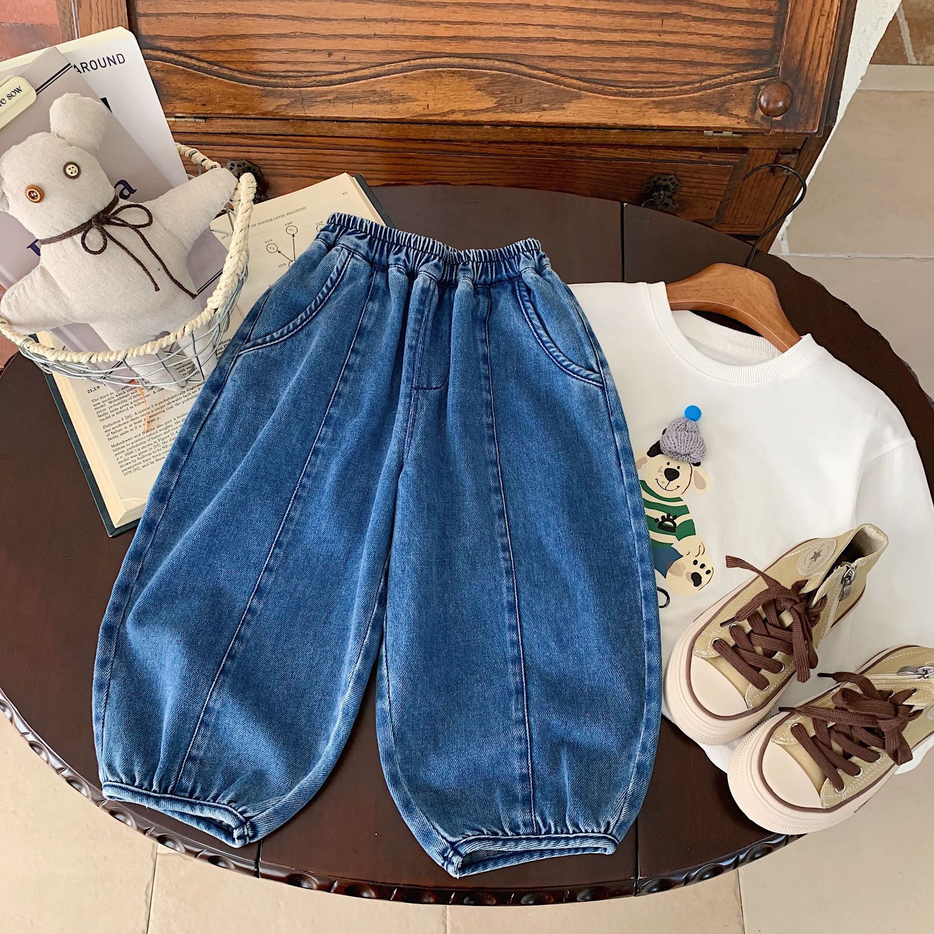 Blugi pentru copii, colecția 2024, versiunea coreeană, eleganți și versatili, cool și la modă pentru copii. Ținută frumoasă pentru bebeluși._voghion.com