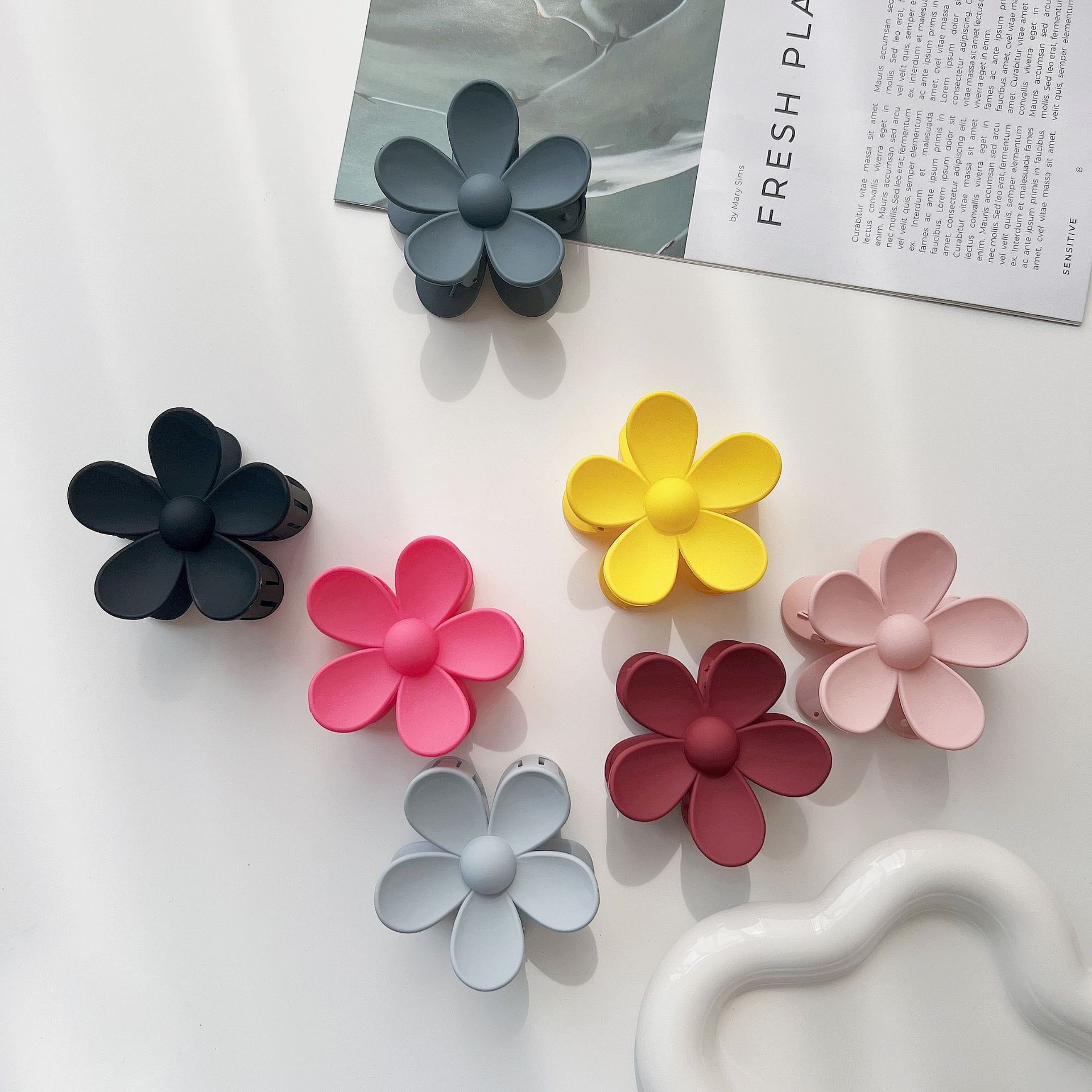 Fashion Frosted Candy Color Flower Shaped Hairpin Hair Clip Hair Accessories display picture 3