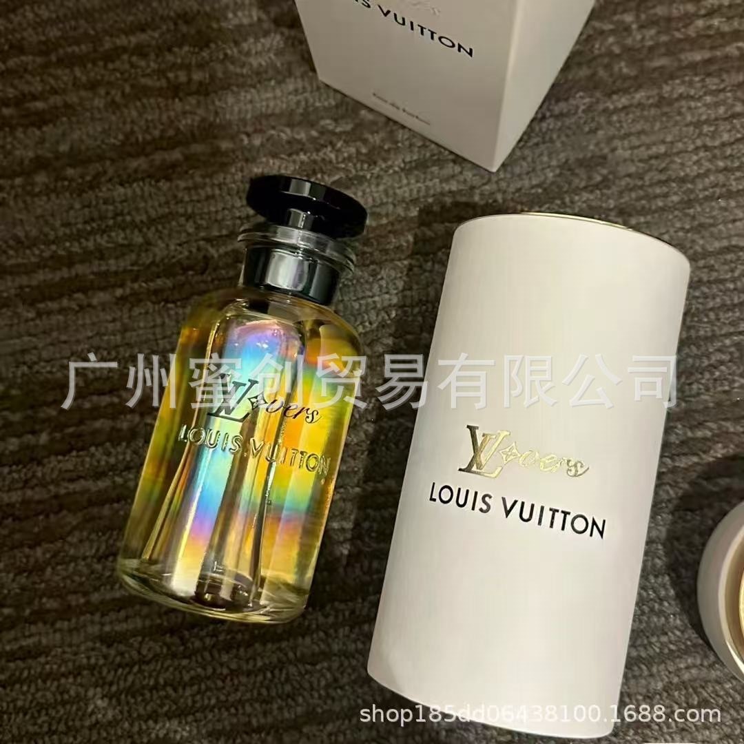 Marca vietnamita No Man 's Land Blue Wind Bell Peras británicas Negro Blanco Teddy Bear Rose Water Rojo 540 Perfume