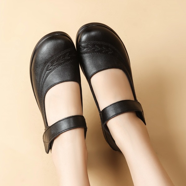 First-Layer Cowhide Leather Shoes, Genuine Leather Soft-Soled Comfortable Flat Casual Women's Shoes, Large Size Mom's Leather Shoes with Shallow Toe