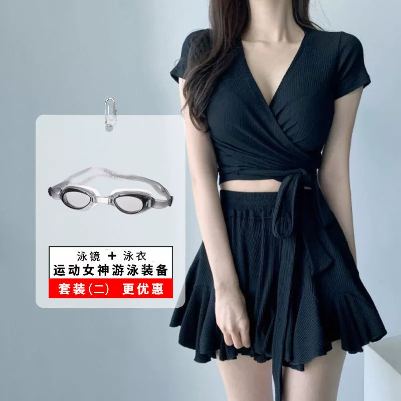 Split supporting swimwear, Korean style, western style