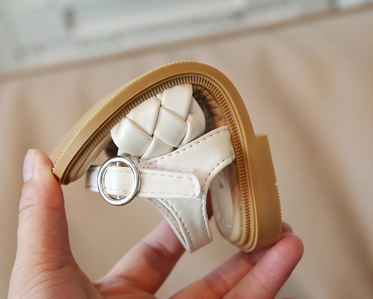 Sandales douces et mignonnes version coréenne, chaussures de plage à semelle souple pour petite fille, polyvalentes, pour enfants, nouvelle collection été 2022_voghion.com