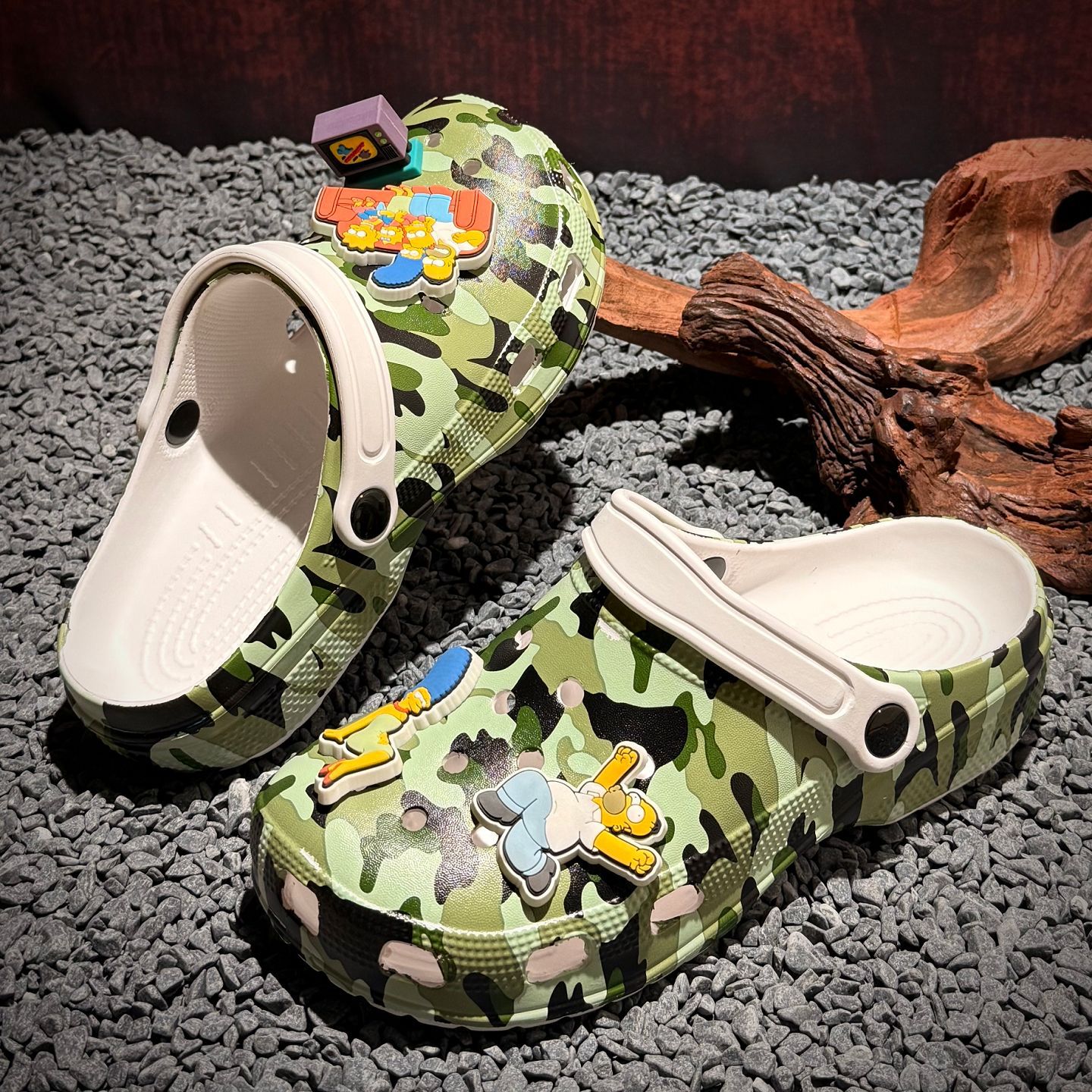 Nuevos zapatos de impresión de camuflaje transfronterizos, zapatos de agujero, zapatos de sandallas de pareja, zapatillas de moda para hombres y mujeres