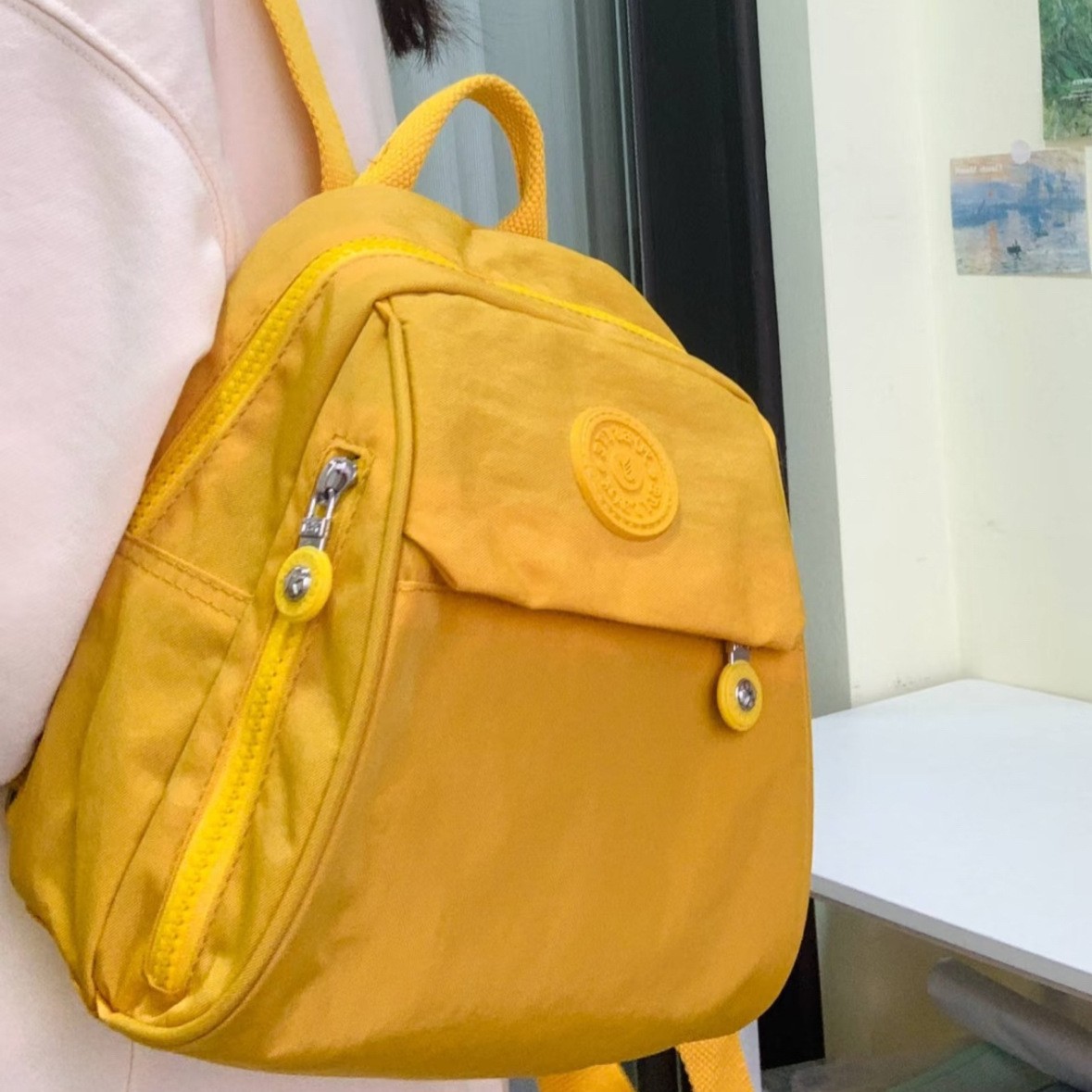 Mochila para mujer, mochila pequeña de tela Oxford de gran capacidad, resistente al agua, nueva mochila escolar de nailon lavanda de todo fósforo de moda