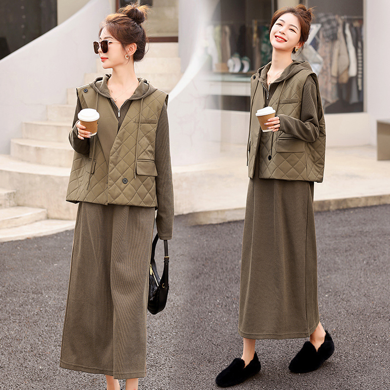 2022 autumn and winter fashion trend comfortable Joker novel slim two-piece suit 2022 autumn and winter fashion trend comfortable Joker novel slim two-piece suit
