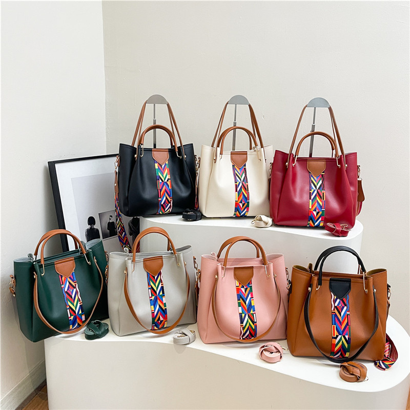 This Year's Trendy Patchwork Bucket Bag for Women, 2026 Spring New Model, High-Quality Texture Shoulder Bag, Versatile Multi-Piece Set