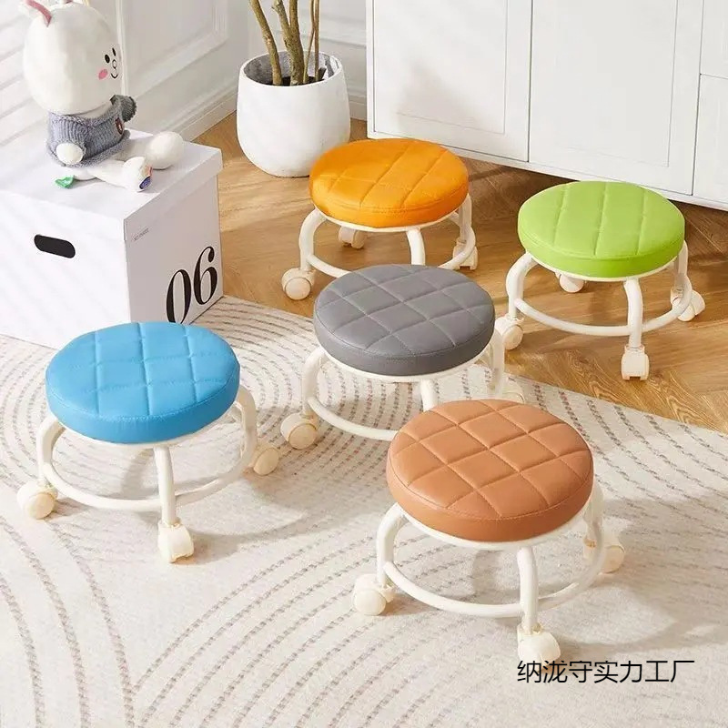 Small Stool with Wheels, Beautiful Seam Roller Skating Low Stool, Baby Toddler Swivel Chair, Mobile Small Stool, Universal Wheel Stool