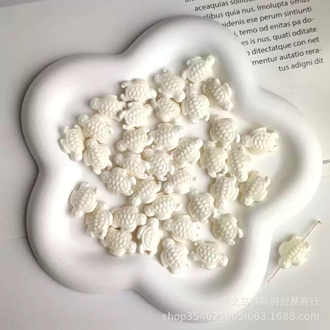 Керамические бусины «черепаха», глазурованные для DIY, 2 размера (18,5×14,5×7,8 мм и 14×11×6 мм), отверстие 2 мм