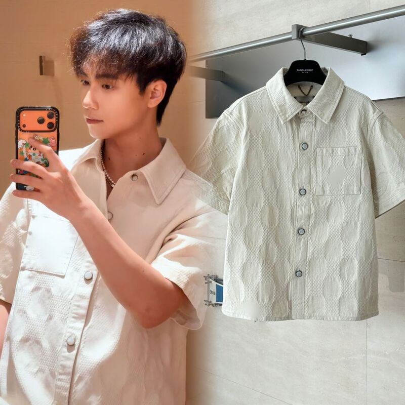 High-Quality In-Stock Lv Shirt Ss26 New Checkerboard Pattern Jacquard Denim Loose Short-Sleeve Shirt Trendy Brand High-Quality In-Stock Lv Shirt Ss26 New Checkerboard Pattern Jacquard Denim Loose Short-Sleeve Shirt Trendy Brand