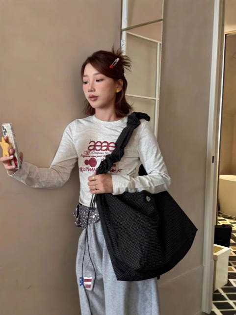 即墨现货~韩国东大门早秋aeae字母印花简约修身长袖T恤上衣打底衫|undefined