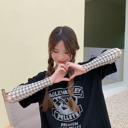 Sun protection hand sleeves arm guards ins versatile women's ice silk anti-UV ice glove sleeves summer thin Hyuna style sleeves