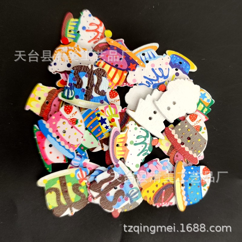 Pastel estilo coreano ins botones de madera blanco bajo 4 pintado ropa para niños accesorios de pastel de madera 50 piezas por paquete