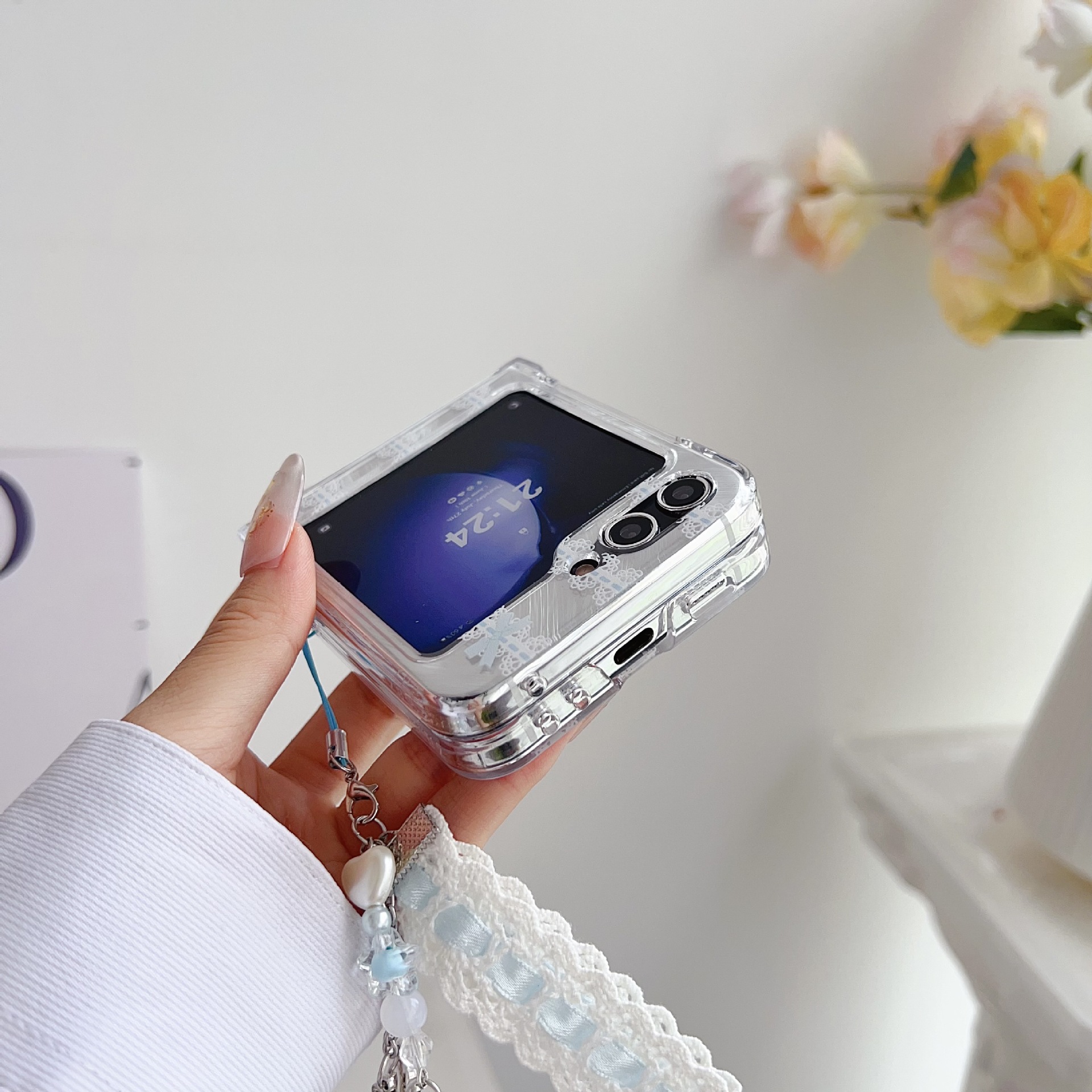 Feather Yarn Lace Butterfly For Samsung Z Flip5 Transparent ZFlip3/4 Protective Case Korean Style Fashion_voghion.com