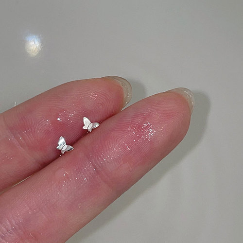 Ganjia S925 sterling silver butterfly earrings women's ear piercing zircon ear bone nail earrings  new earrings summer