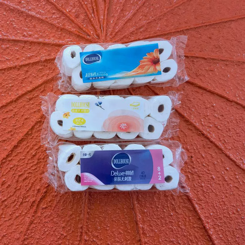 Miniature Tissue Roll, Resin, 1:12 Scale, Realistic Dollhouse Toilet Paper Pack