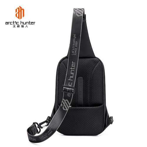 New fashion brand EVA hard shell crossbody bag, water repellent and pressure resistant motorcycle armor bag, cycling chest bag for men