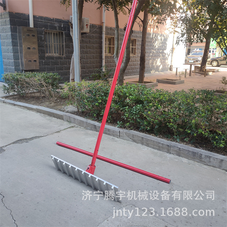 没有动力的手动牛场拉槽机 手拉式牛场开槽机 现浇牛场拉槽机