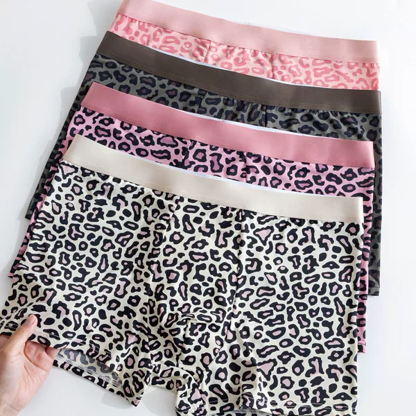 Leopard Print Men's Underwear, European and American Style, Cool and Breathable, Seamless Boxer Briefs, Comfortable, Soft, Fashionable, Anti-Chafing