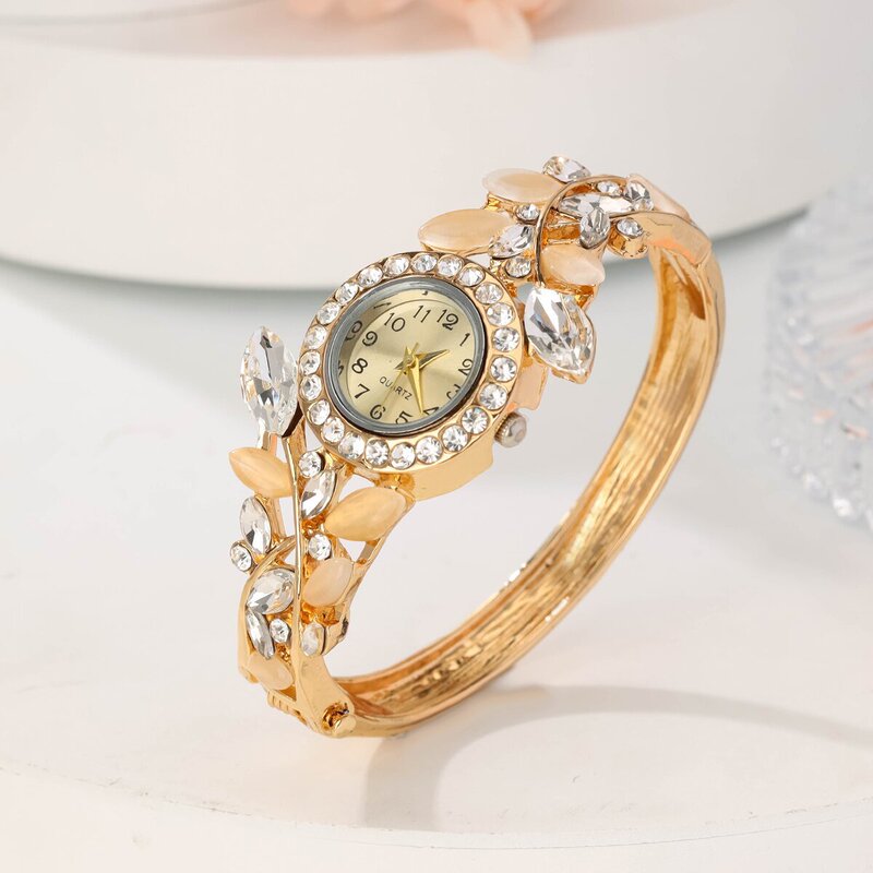 Fashion Ladies Watch Trend Diamond Colorful Crystal Women's Bracelet Watch Petal Exquisite Quartz Watch Wholesale