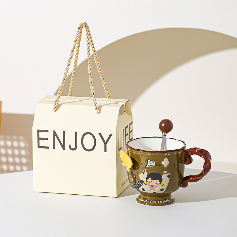 Retro encantadora chica taza de cerámica de alto valor de visualización de oficina casa taza de agua taza de café mano regalo de cumpleaños al por mayor