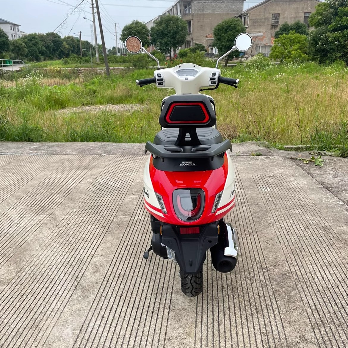 Es adecuado para el estante trasero de aleación de aluminio de Honda NS125LA, el estante trasero del tronco trasero del tronco trasero