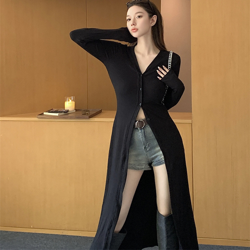 Cross-border factory Europe and the United States thin black V-neck long sleeve sunscreen coat women's summer cardigan coat trembles Taobao
