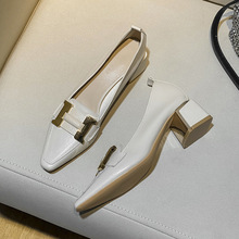 英伦风方头粗跟单鞋女2025年新款春季法式白色气质舒适软皮高跟鞋