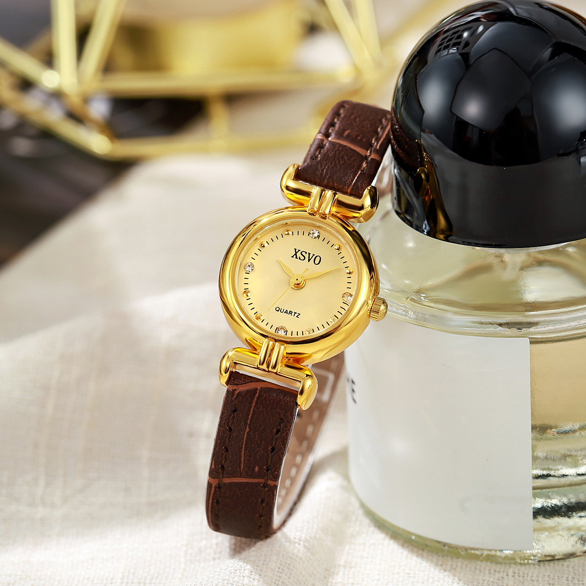Buckle Buckle Style Round Dial Shape Casual Solid Color Buckle Quartz Watch Women's Watches