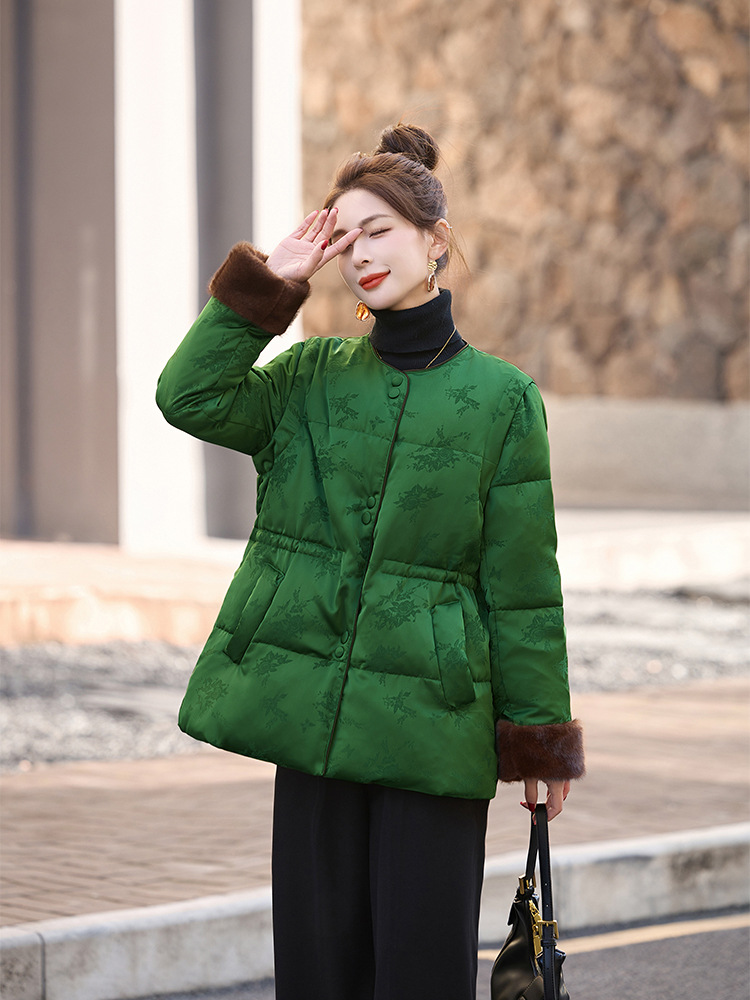 新中国式軽国風ダウンジャケット女性2024冬の新高級洋気ファッションダウンジャケットYE6332