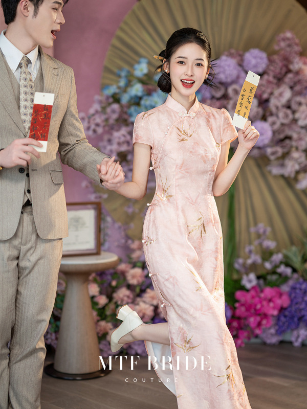 新中式旗袍2025新款小个子结婚订婚回门夏季礼服日常短袖薄款粉色|undefined