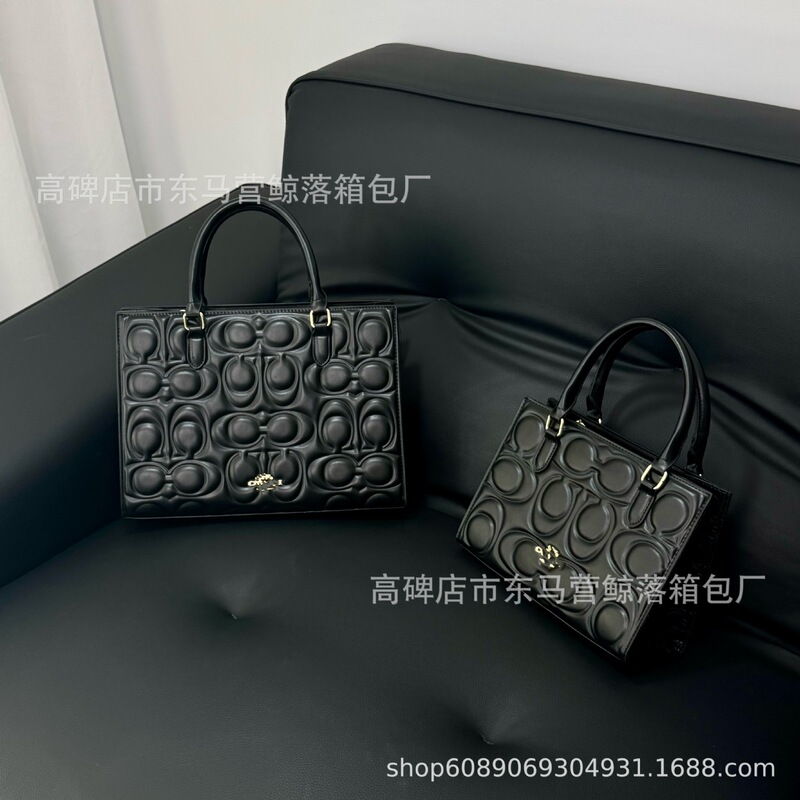 New European and American cross-border women's handbags, Coach-style tote bags, fashionable shoulder bags, crossbody bags, and classic patterned bags for export New European and American cross-border women's handbags, Coach-style tote bags, fashionable shoulder bags, crossbody bags, and classic patterned bags for export