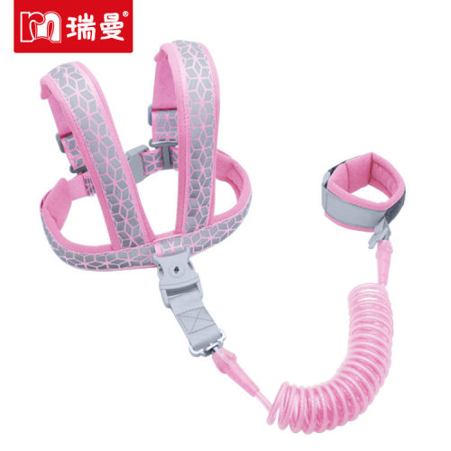 Children's anti-wandering belt with shoulder strap bracelet two-in-one baby anti-lost towing rope child lock buckle anti-fall safety belt gadget