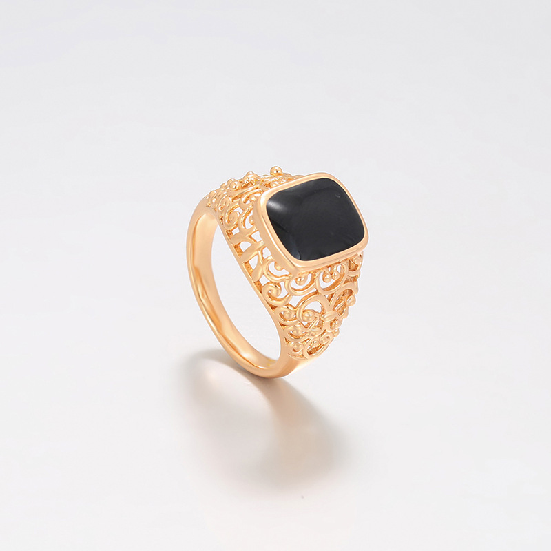 Xuping joyería hueco diseño retro anillo de aleación de cobre chapado 18k color nicho temperamento anillo transfronterizo al por mayor