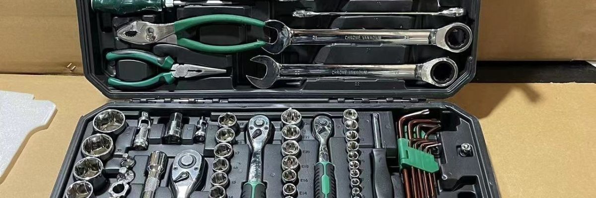 121-Piece Auto Repair Tool Set, Car Maintenance Repair Kit, Socket Set, Wrench Combination, Car Repair Wholesale