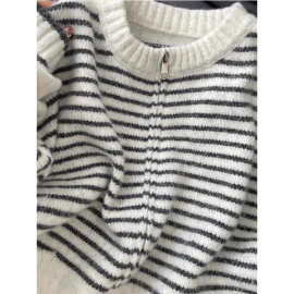 慵懒风条纹撞色毛衣女秋冬新款宽松松弛感独特别致加厚针织衫外套
