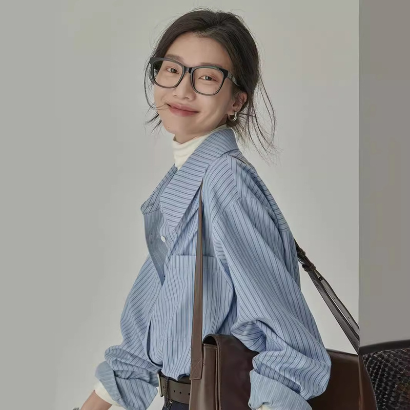 Spring and Autumn New Retro Hong Kong Style Blue Striped Shirt Women's Loose Slim Commuting Layered Design Shirt Trendy