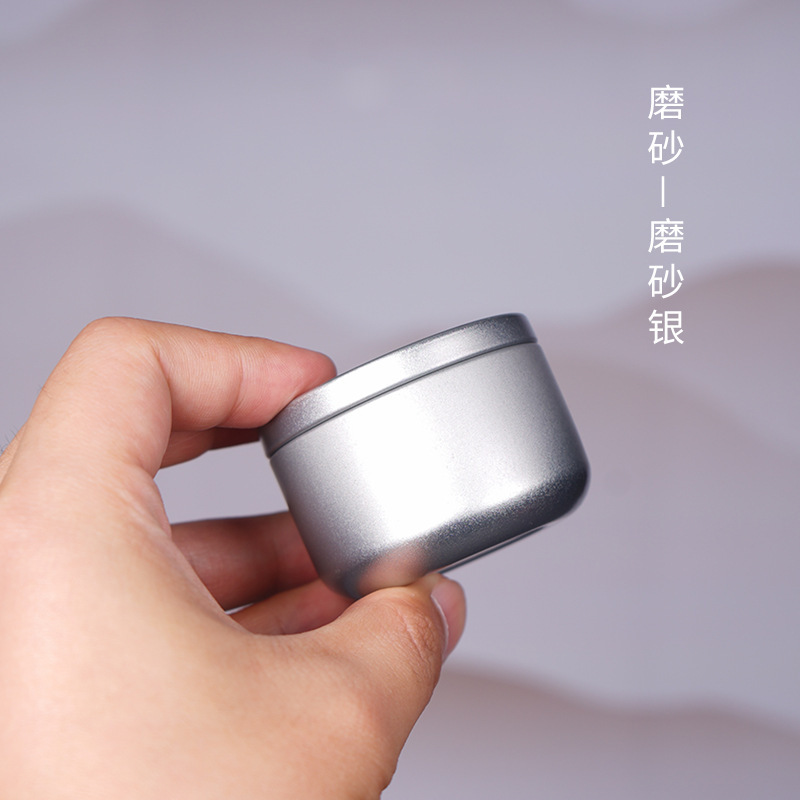 小さいサイズの茶の缶の鉄の缶のろうそくの缶の純粋な燭台はろうそくの缶のアロマキャンドルのコップの金属のブリキの空の缶を密封します。|undefined