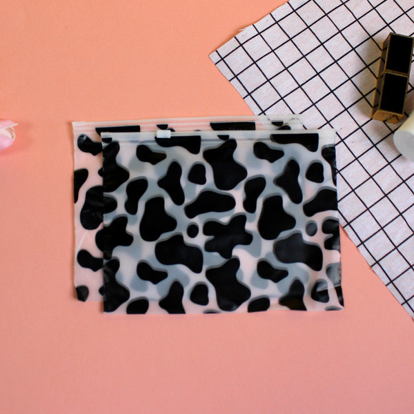 fuchsia black storage bag for eyelashes with zipper