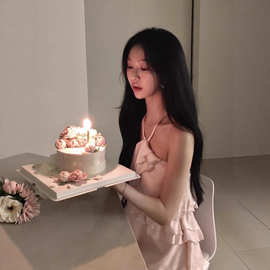 TZ7244法式甜辣风粉色挂脖吊带连衣裙女高级感绝美性感露背短裙子