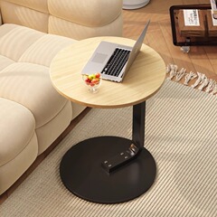クリーム風の辺のいくつかの小さいテーブルの家庭用ソファーの客間の賃貸住宅のベッドの頭は簡単で現代の原木の色の円形です。