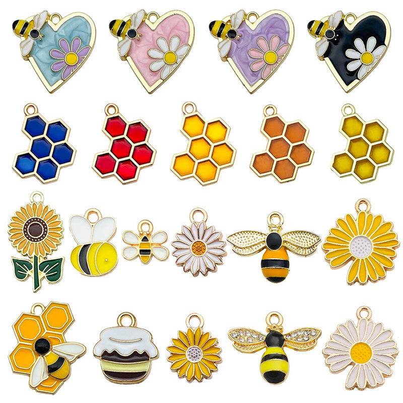 DIY Jewelry Accessories Little Bee Animal Honeycomb Daisy Alloy Oil Drop Pendant Keychain Earrings Necklace Pendant DIY Jewelry Accessories Little Bee Animal Honeycomb Daisy Alloy Oil Drop Pendant Keychain Earrings Necklace Pendant
